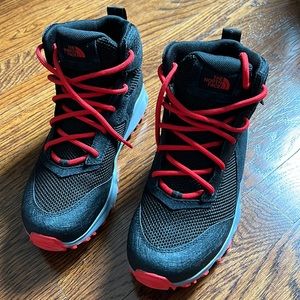 North Face junior hedgehog hiker II mid wp - size 6